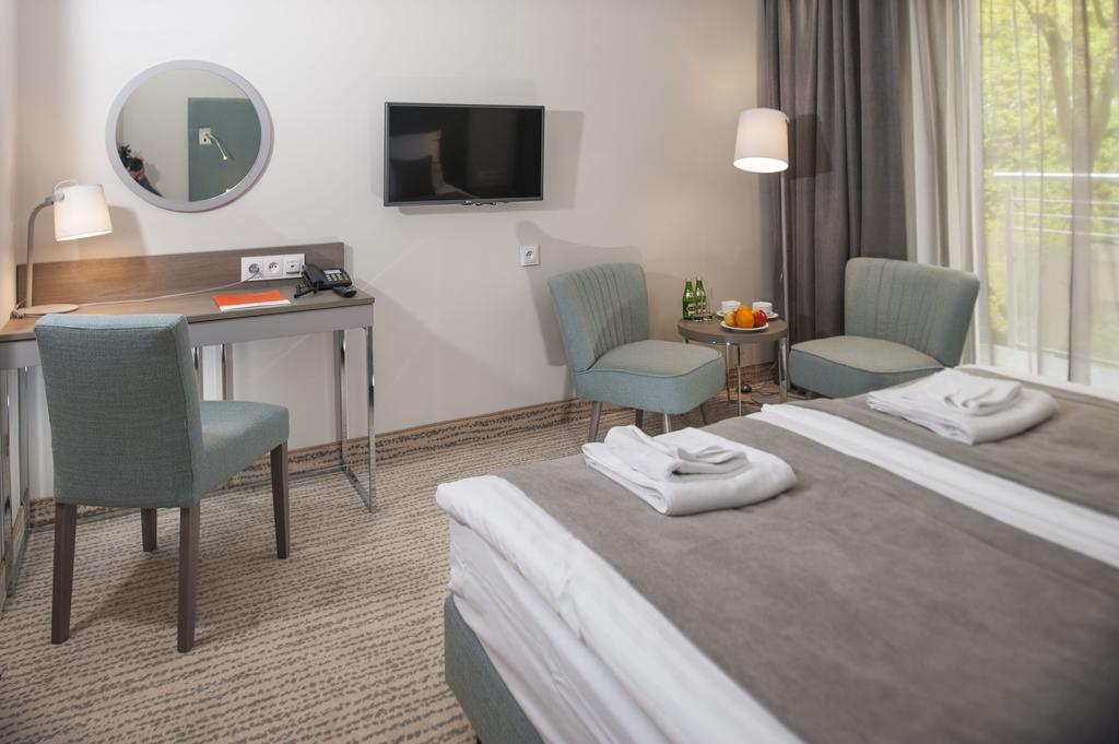 Seapark Hotel Wellness & Spa Колобжег Экстерьер фото